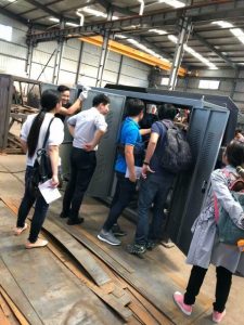 Visita al cliente de fábrica