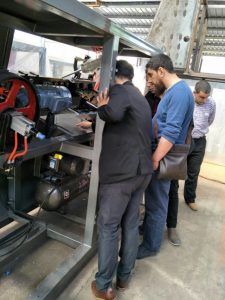 Visita al cliente de fábrica